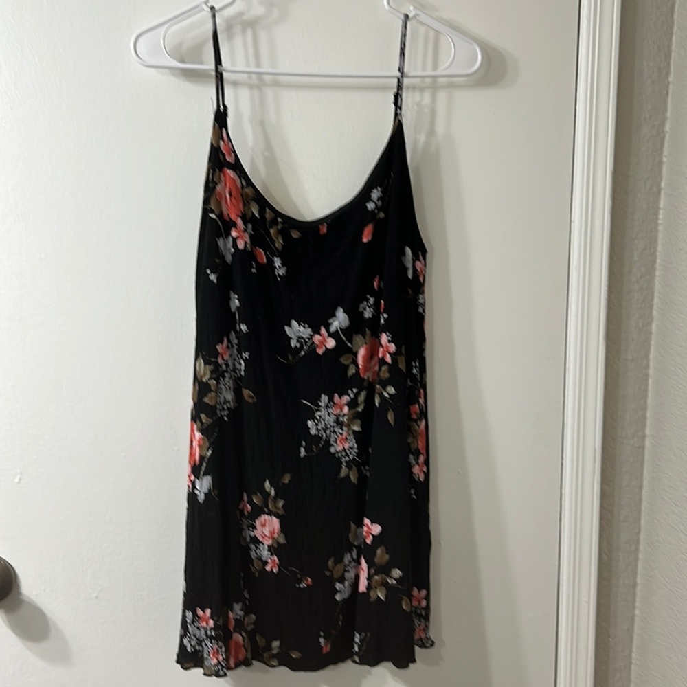 I.JOAH Spaghetti Strap Scoop Back Black and Floral Dress | Size M